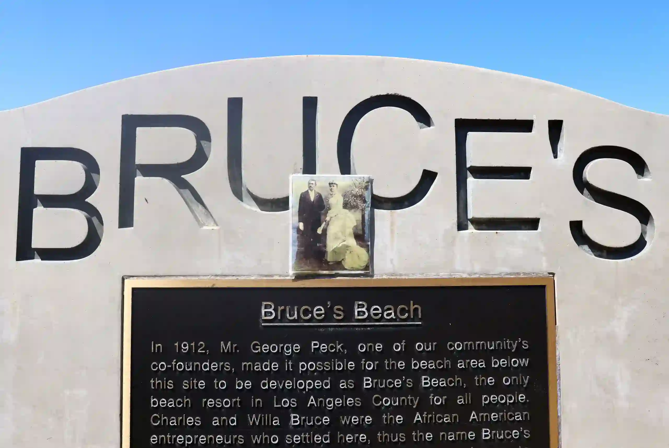 Charles and Willa Bruce's Beach Property [Photo: The New Yorker]