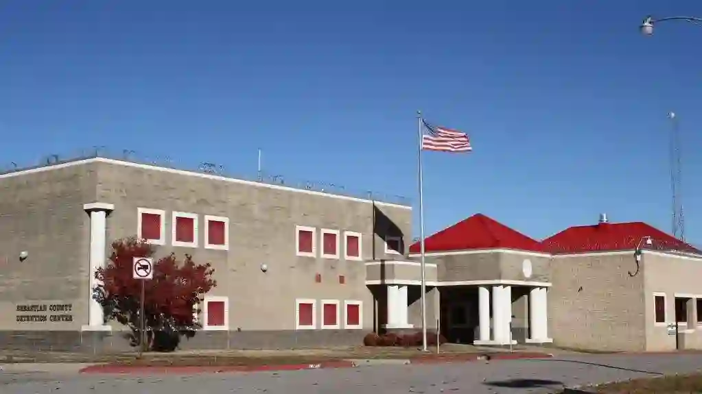 Sebastian County Jail in Arkansas [Photo: Southwest Times Record]