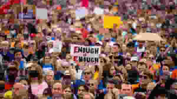 RALLY AGAINTS GUN VIOLENCE [PHOTO: THE NEW YORK TIMES]