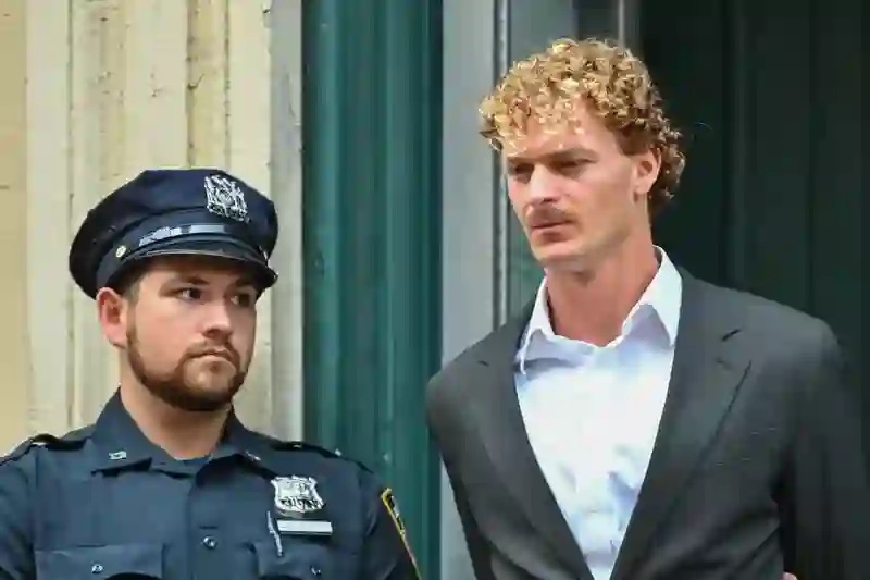 NYC Subway News: Ex-Marine Released on Bond [Photo: Audacy]