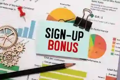 Sign Up Bonuses [Photo: Shutterstock]