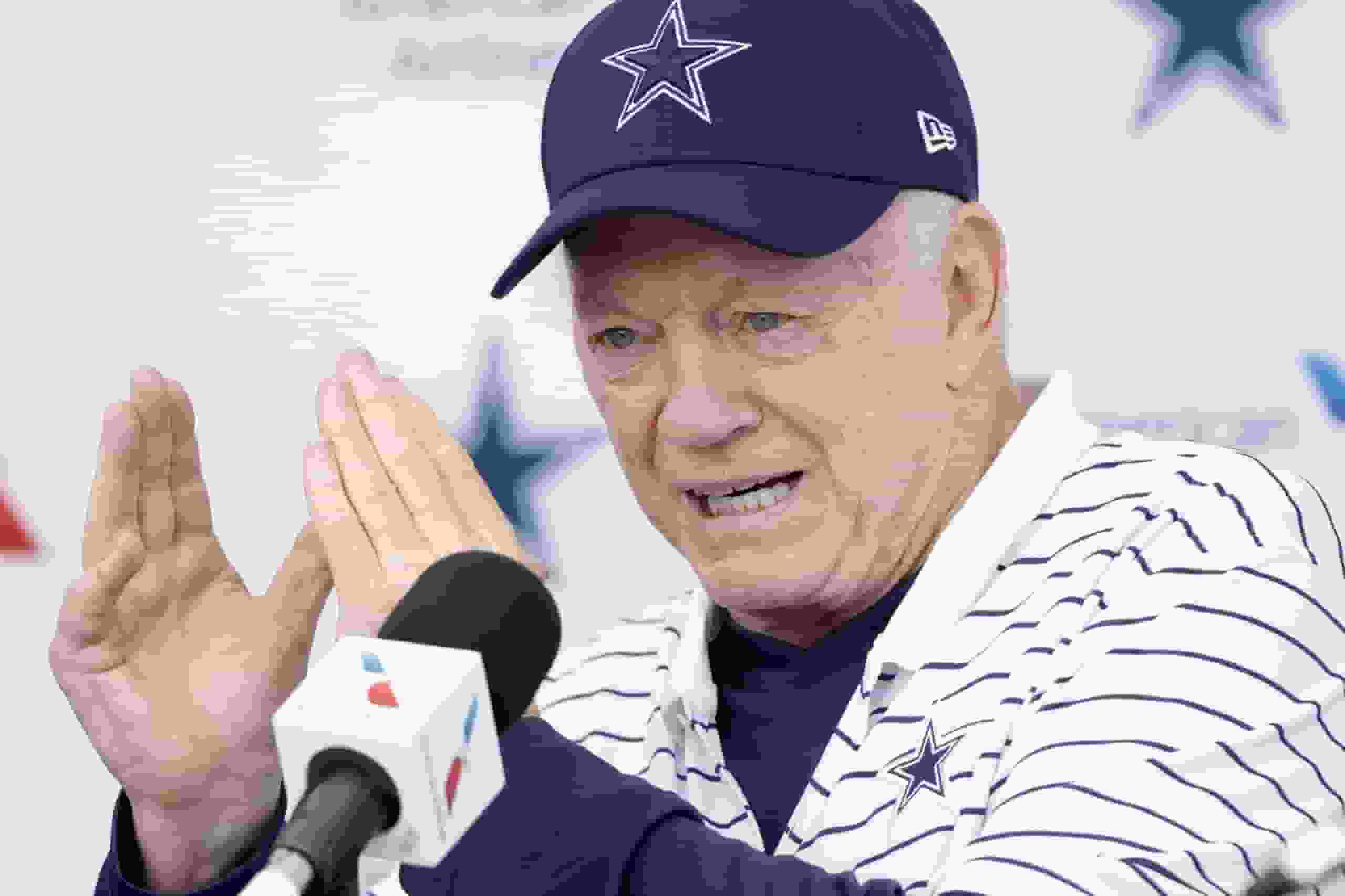 Dallas billionaire Jerry Jones, whose net worth is estimated at almost $14 billion, has consistently directed his campaign donations toward Texas Republicans. (Photo: Dallas Morning News) 