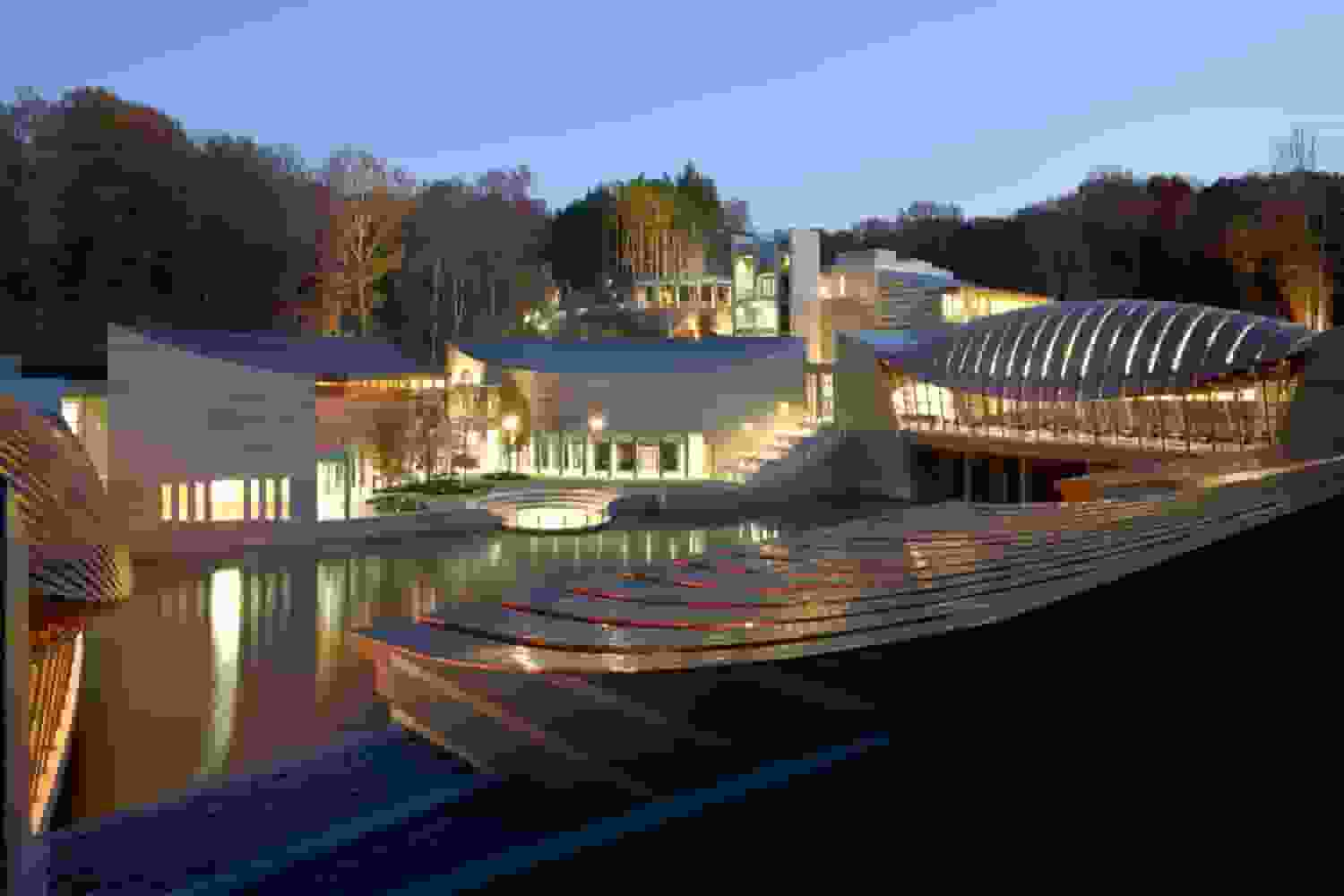 Crystal Bridges Museum of American Art - Arkansas Cultural Attraction