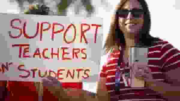 Florida Teachers Union File Lawsuit Over Revenue Loss Following Paycheck Deduction Ban (Photo: Daily Courier)