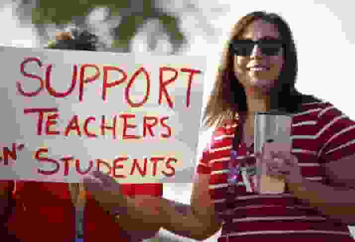 Florida Teachers Union File Lawsuit Over Revenue Loss Following Paycheck Deduction Ban (Photo: Daily Courier)