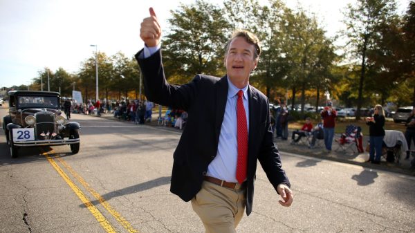 Gov. Glenn Youngkin gives praises to the Senate after approving a new bill. (Photo: www.governing.com)