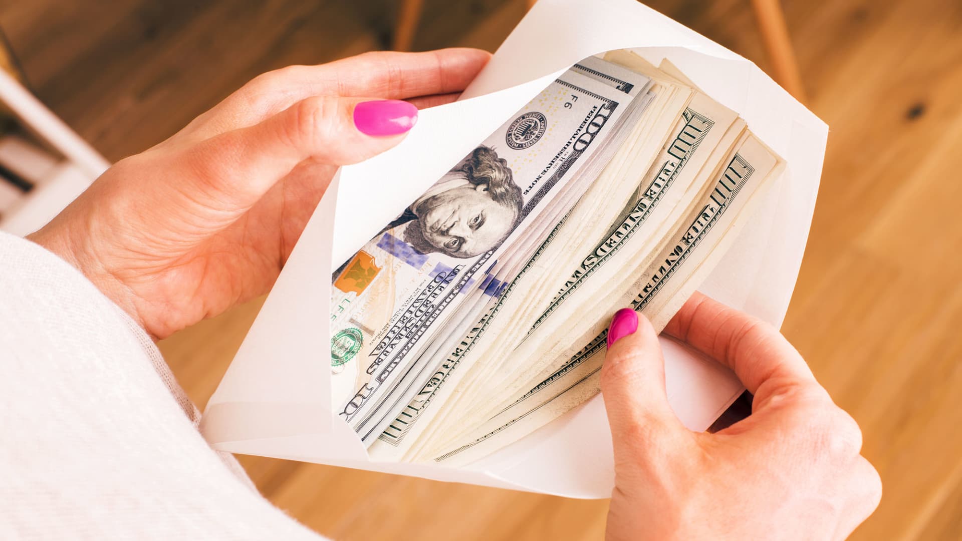 Take not of these ways to use your money form the average federal tax refund to good use. (Photo: CNBC)