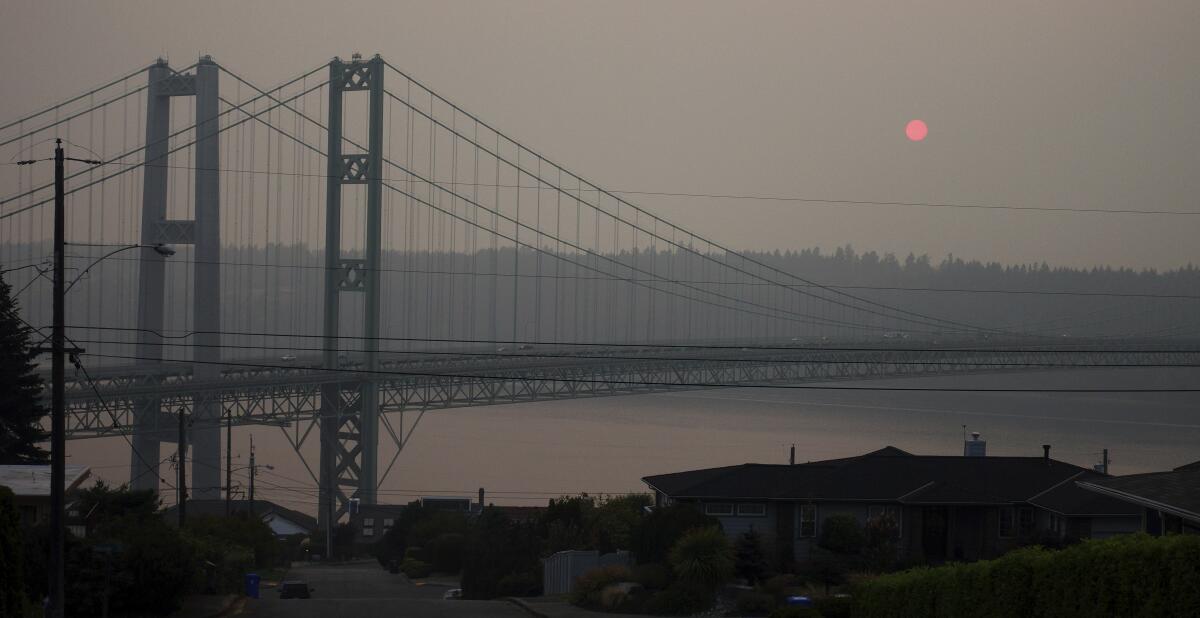 The child rape suspect reportedly jumped off a bridge and wrote a suicide note. (Photo: Los Angeles Times)