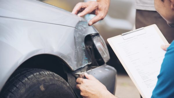 Check out the importance of having a car repair insurance. (Photo: AutoDeal)