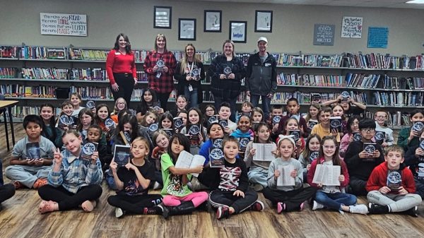 Kay NewsCow | NOC, Ponca City Rotary donate dictionaries to Tonkawa Elementary School